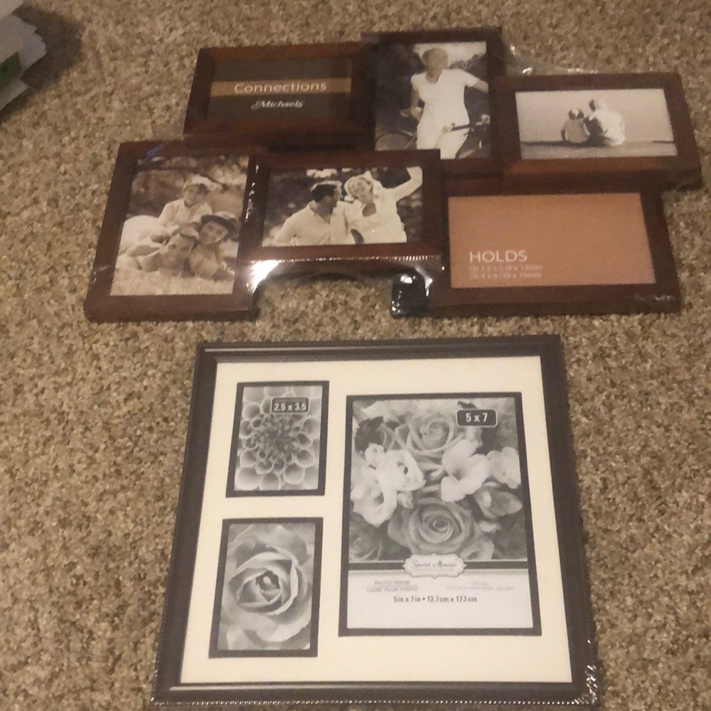 Two collection photo frames - Picture 1 of 5